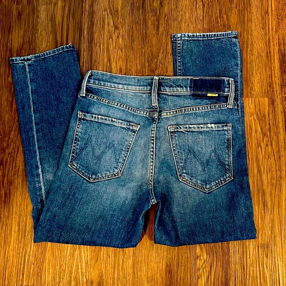 Mother denim capri sz 28 NWT. Gained a some weight and now can’t fit these.